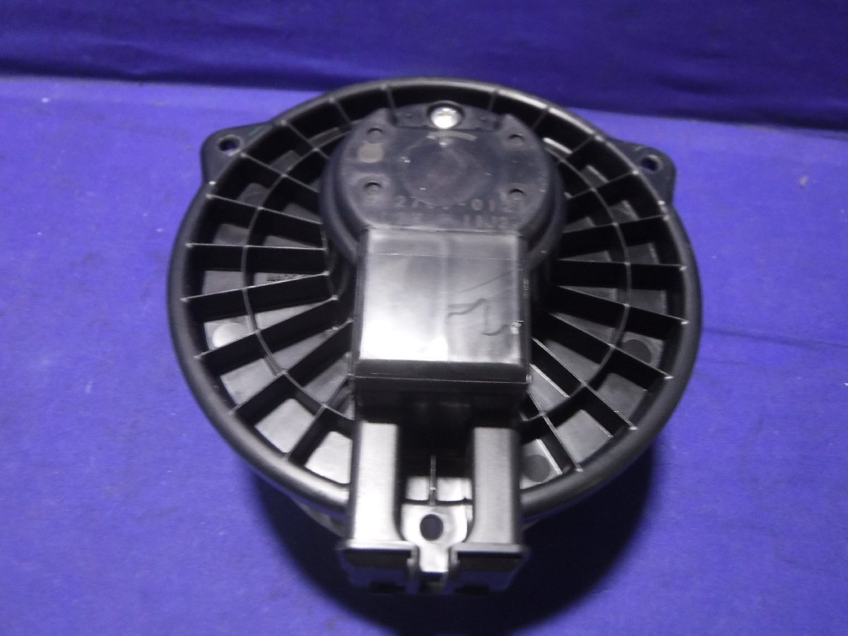 ◎【B】トヨタ ラウム NCZ20 純正 ヒーターブロアモーター 272700-0121 11J2拍卖