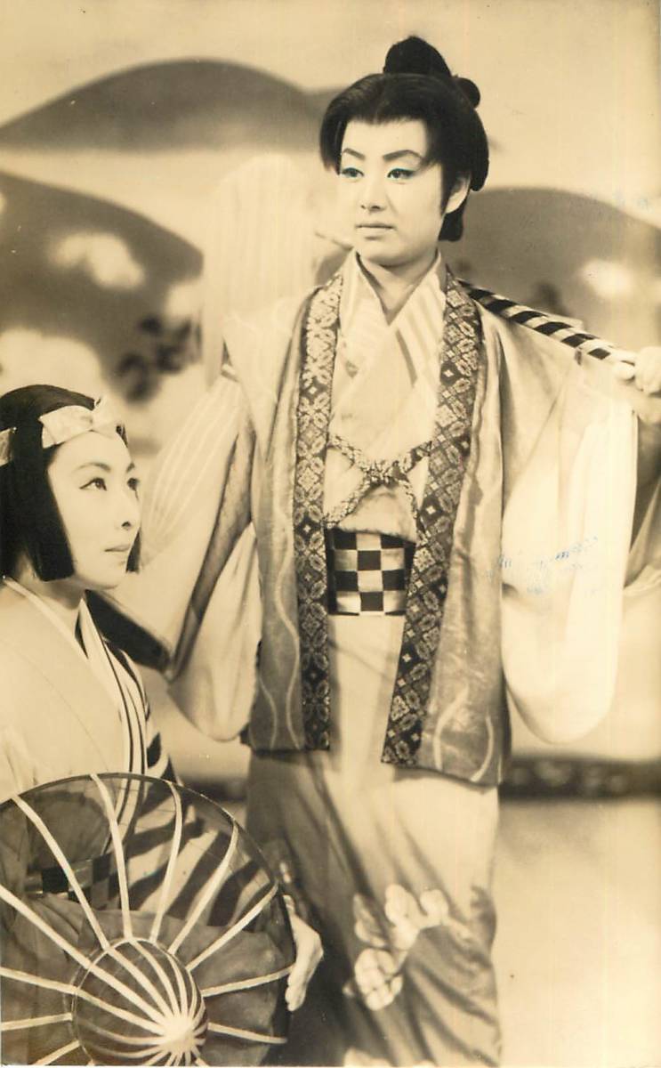 p37919『美空ひばり』ブロマイド 加藤和枝 喜美枝 かとう哲也 加藤和也 真赤な太陽 リンゴ追分 東京キッド拍卖