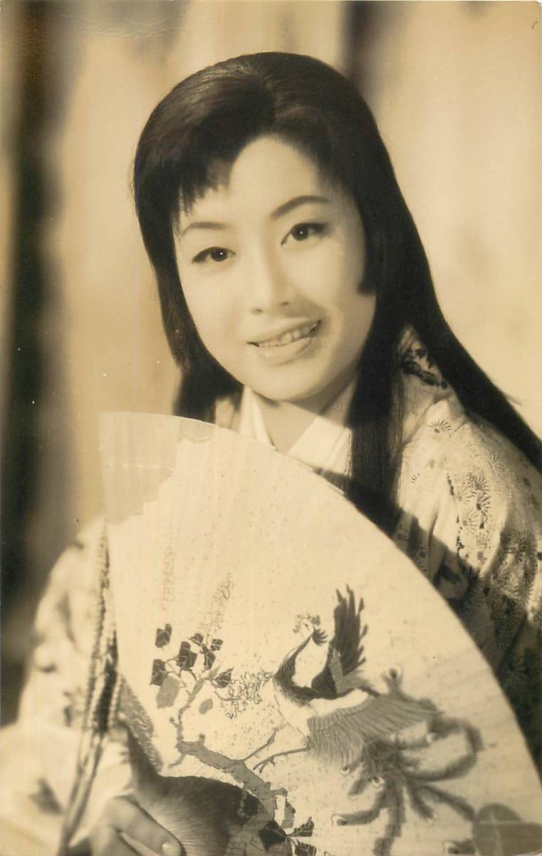 p37963『美空ひばり』ブロマイド 加藤和枝 喜美枝 かとう哲也 加藤和也 真赤な太陽 リンゴ追分 東京キッド拍卖