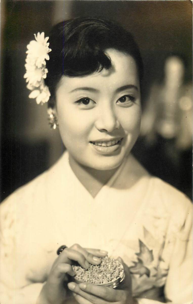 p37953『美空ひばり』ブロマイド 加藤和枝 喜美枝 かとう哲也 加藤和也 真赤な太陽 リンゴ追分 東京キッド拍卖