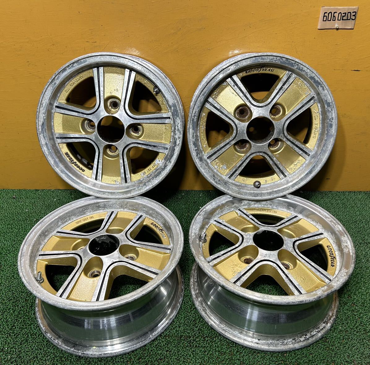 ◎13インチ GOOD YEAR【13×5.5J +20 PCD:114.3×4H ハブ径:67mm】◎4本セット拍卖