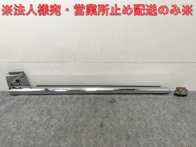 ヴェルファイア/アルファード 40系/AGH40/AGH45/AAHH40W/AAHH45W/TAHA40W/TAHA45W 純正 右 フロント ガラス ウェザー アウター(136808)拍卖