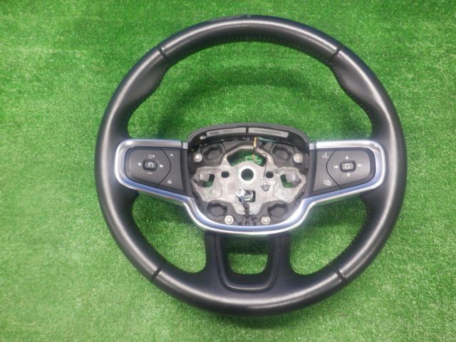 ★ボルボ XC40 5AA-XB420TXCM B4 AWD インスクリプション★ステアリング P32227630拍卖