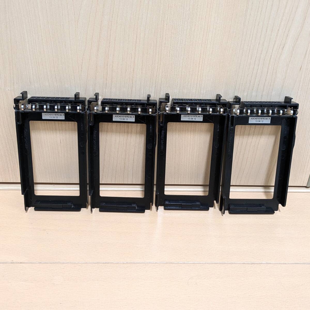 富士通Fujitsu PRIMERGYサーバー、2.5インチハードディスク用スロットカバー ダミーカウンタ (163)拍卖