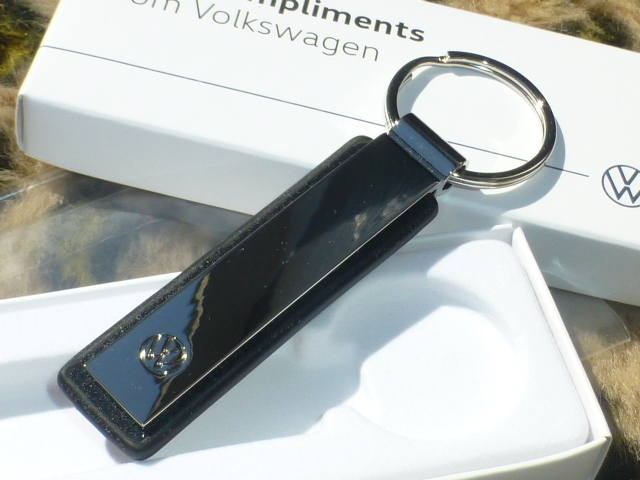 SALE!即落!フォルクスワーゲン正規品 新品 キーホルダー カラベル 空冷 VW ビートル ゴルフ ポロ ティグアン ザ ヴァリアント UP! 拍卖