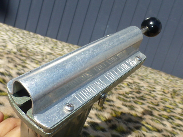 【当時物】 有料道路 銃 旧車 シボレー アメ車 ムーンアイズ ローライダー KUTSOM BOMB インパラ 北米 USDM1959ハイドロ デイトン チカーノ拍卖