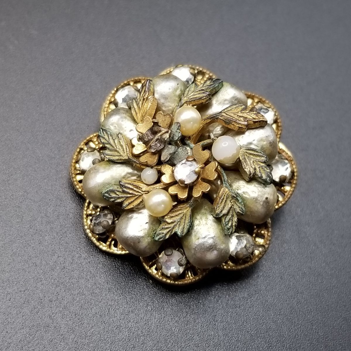 Robert DeMario NYC バロックパール フローラル装飾 ヴィンテージ ブローチ クラシカル エレガント グレーカラー 上品 Y16-W拍卖