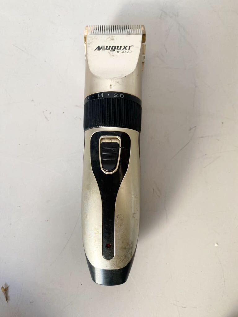 Muguxi RFCD-A9充電式 バリカン【動作未確認ジャンク品】拍卖