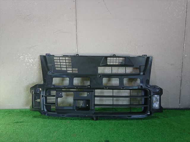 MH23S ワゴンR フロントバンパーグリル(69111)拍卖