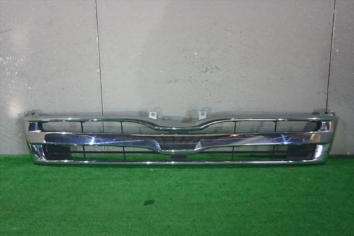 TRH211 ハイエースワイド フロントグリル(68631)拍卖