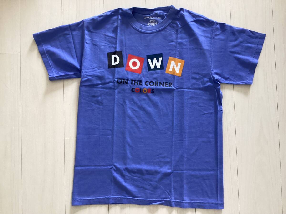 【新品未使用】 DOWN ON THE CORNER ダウンオンザコーナー M 半袖 Tシャツ ブルー COLORS 裏原 ストリート レア ロゴ拍卖