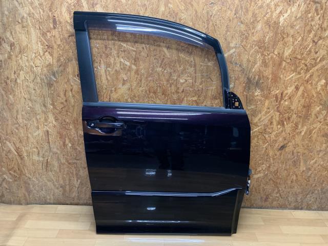 ヴォクシー DBA-ZRR85W 右FドアASSY 67001-28260拍卖