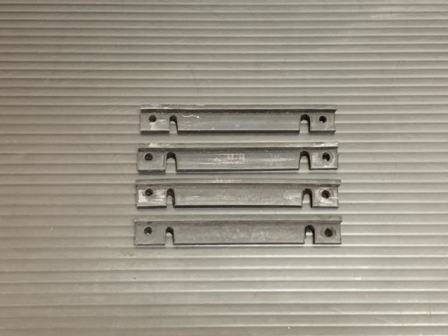 59 60 61 62 63 64 シボレー インパラ ドア ロアドレンシール 4pcs 新品拍卖