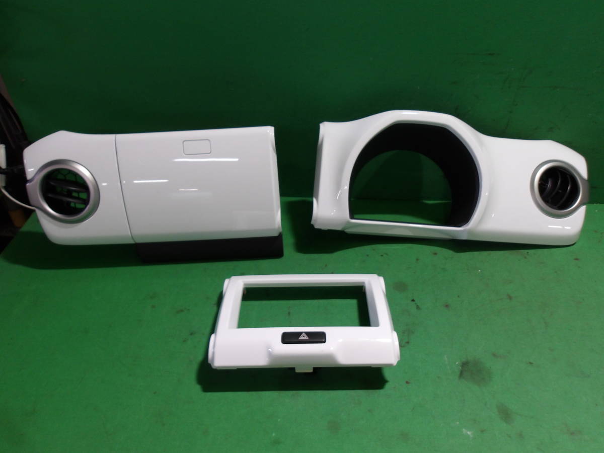 《個人宅発送不可》◆◆スズキ ハスラー MR31S 純正 インパネセット 3ケセット エアコン吹き出し口付 ハザード付 73821-65P0◆◆拍卖