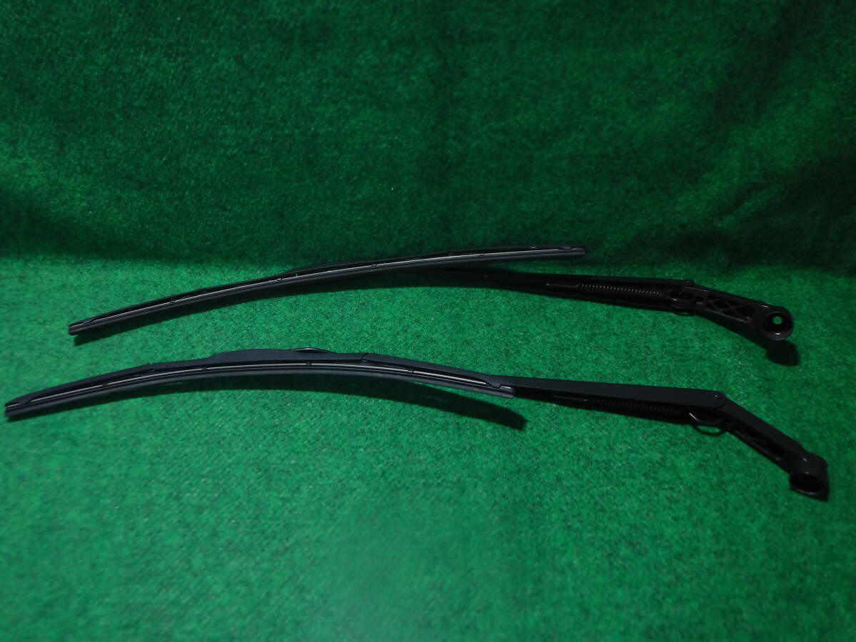 (D) トヨタ ルーミー M900A 後期 純正 フロントワイパーアーム 左右セット拍卖