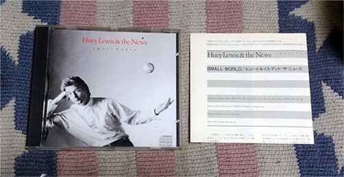 CD スモール・ワールド Huey Lewis & The News ヒューイ・ルイス&ザ・ニュース 正規国内盤 ライナー付 送料込拍卖