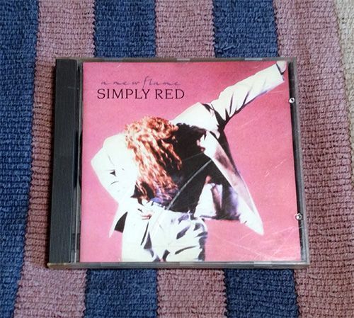 CD A New Flame シンプリー・レッド Simply Red ディスク良好 送料込拍卖