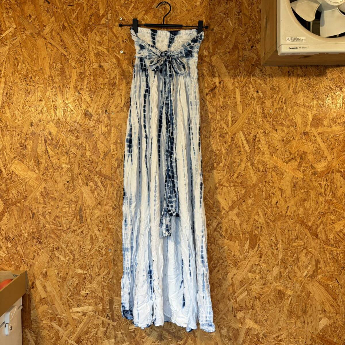 美品 ロングスカート リボン たいだい色 マキシ丈 総柄 リゾート ビスチェワンピース 2way 3456拍卖