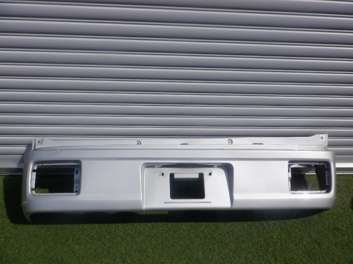 スズキ純正 DA17V エブリーバン エブリィバン リアバンパー 71811-64P0 シルバー m-24-6-53拍卖
