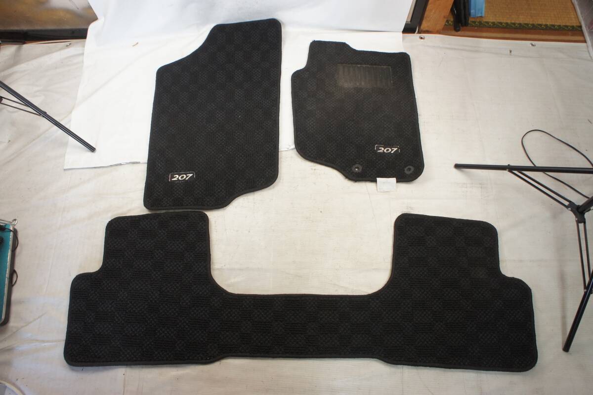 1台分 フロアマット プジョー 207 A7# 前期 右ハンドル AT ファブリック マット 運転席 助手席 後部座席 PEUGEOT 純正 @6480s拍卖