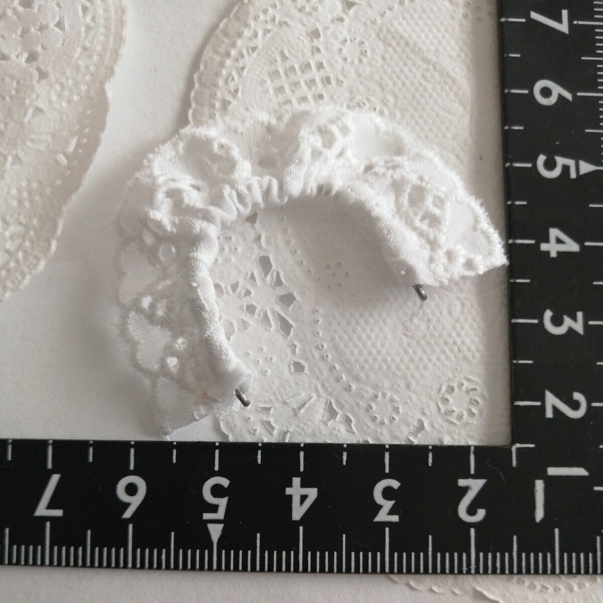 tia バービー momoko オビツ27 ヘッド サイズ A 白 ホワイト フリル レース カチューシャ ドール用 ヘアアクセサリー メイドさん 拍卖