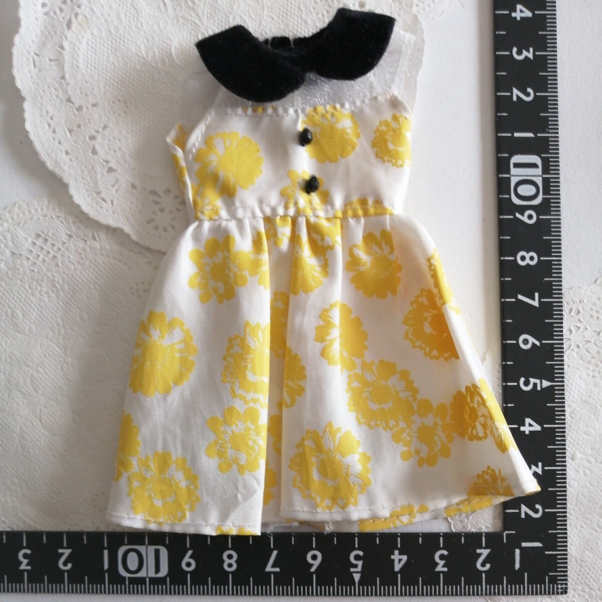 4r620 ドール用 黒襟 黄色 ワンピース momoko ジェニー ペッパーちゃん 1/6ドール拍卖