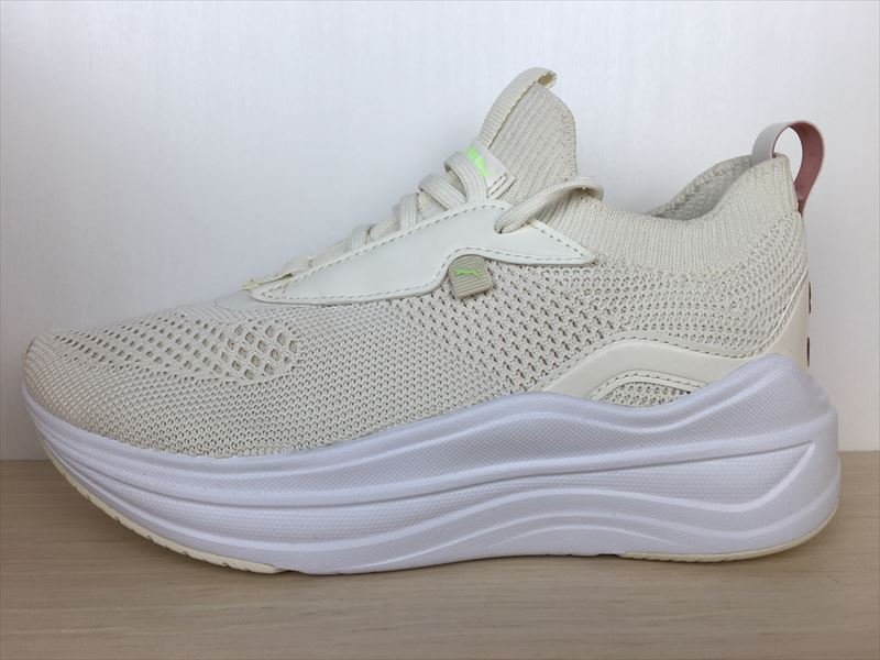 PUMA(プーマ) SOFTRIDE SOPHIA STAKD WNS(ソフトライドソフィアスタックドウィメンズ) 378827-04 スニーカー 靴 22,5cm 新品 (1995)拍卖