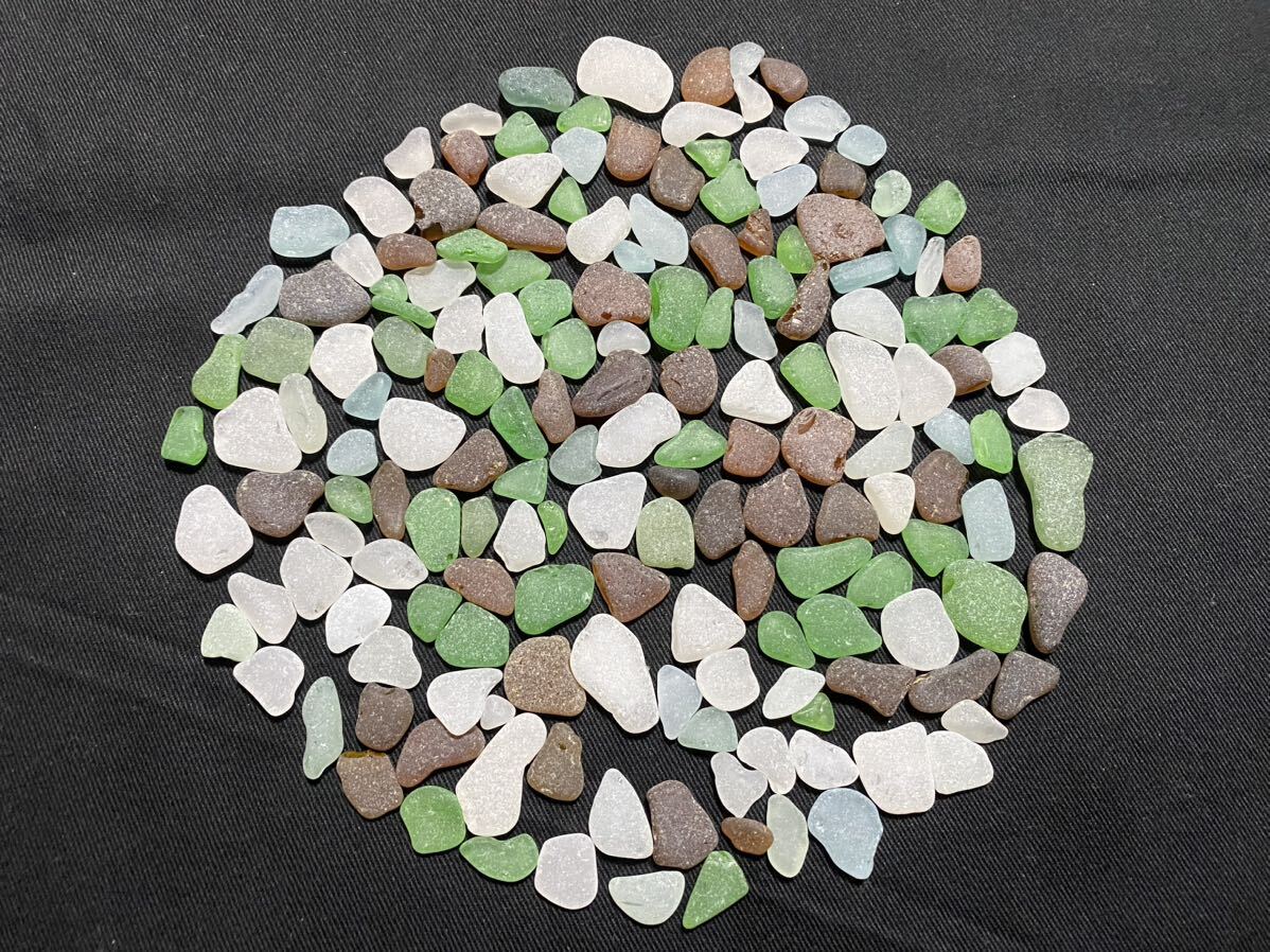 粗いものあり、コロっとしたものや、シーグラス&欠けが少ないもの 150g S870ビーチグラス レア 極小サイズ 小サイズ アクセサリー作りにも拍卖