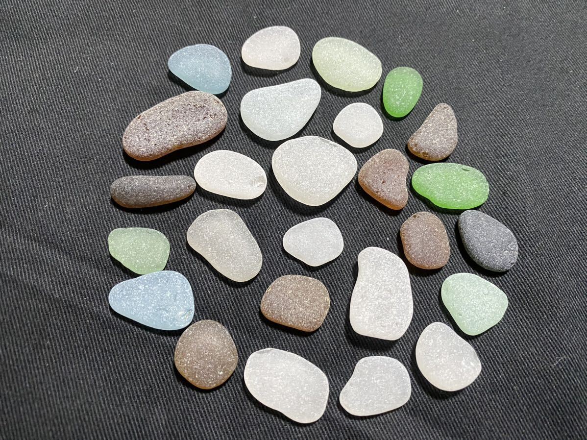 肉厚&コロコロシーグラスあり&少し欠けがあるもの 55g S877ビーチグラス レア 小サイズ コレクションやアクセサリー作りにも拍卖