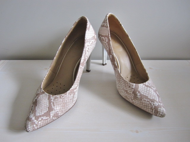 綺麗め GEOX RESPIRA パンプス 35 ITALIAN PATENT ブランド ジェオックス 22.5cm相当 Brand アニマル パンプス ヘビ柄 ヒール レア 得 特拍卖