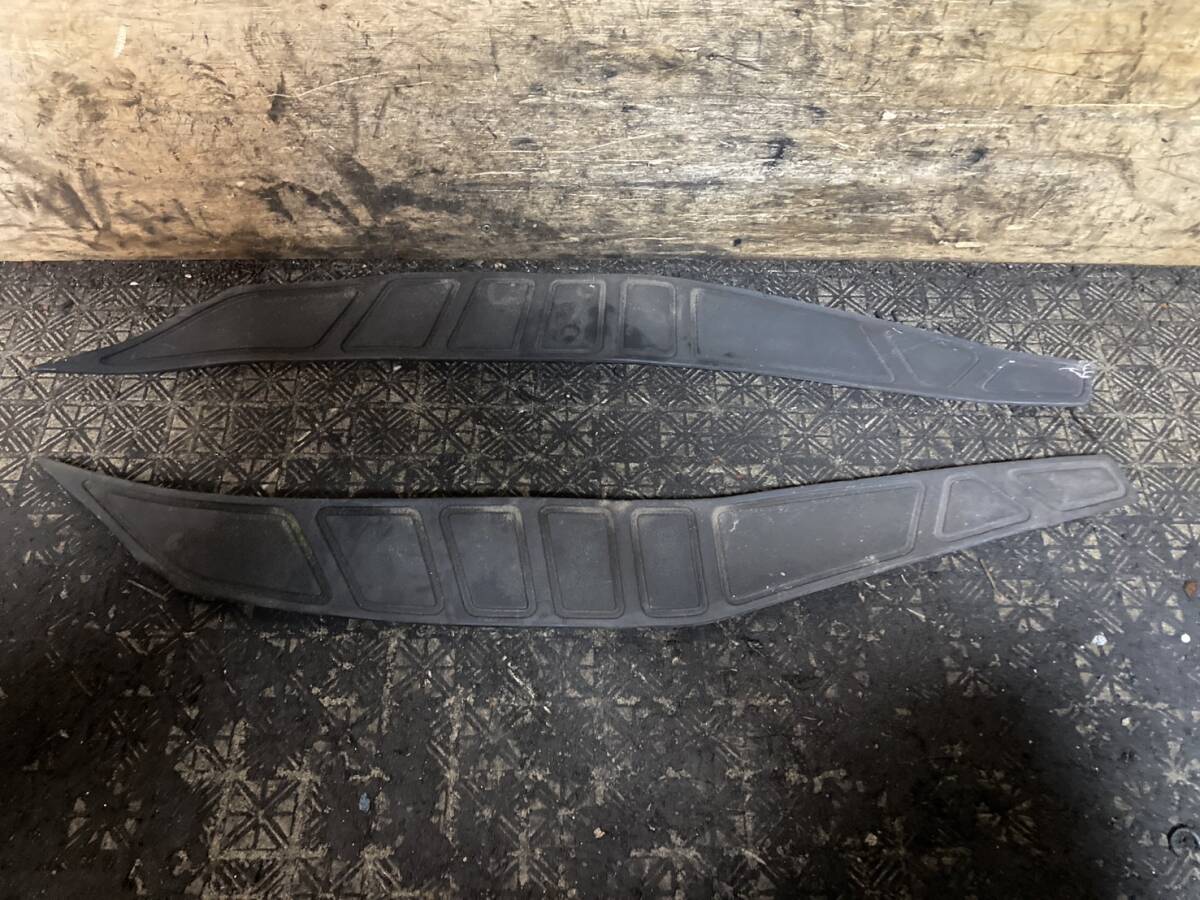 YAMAHA マジェスティ125FI LPRSE2710 ステップマット 神戸発 C110-12拍卖