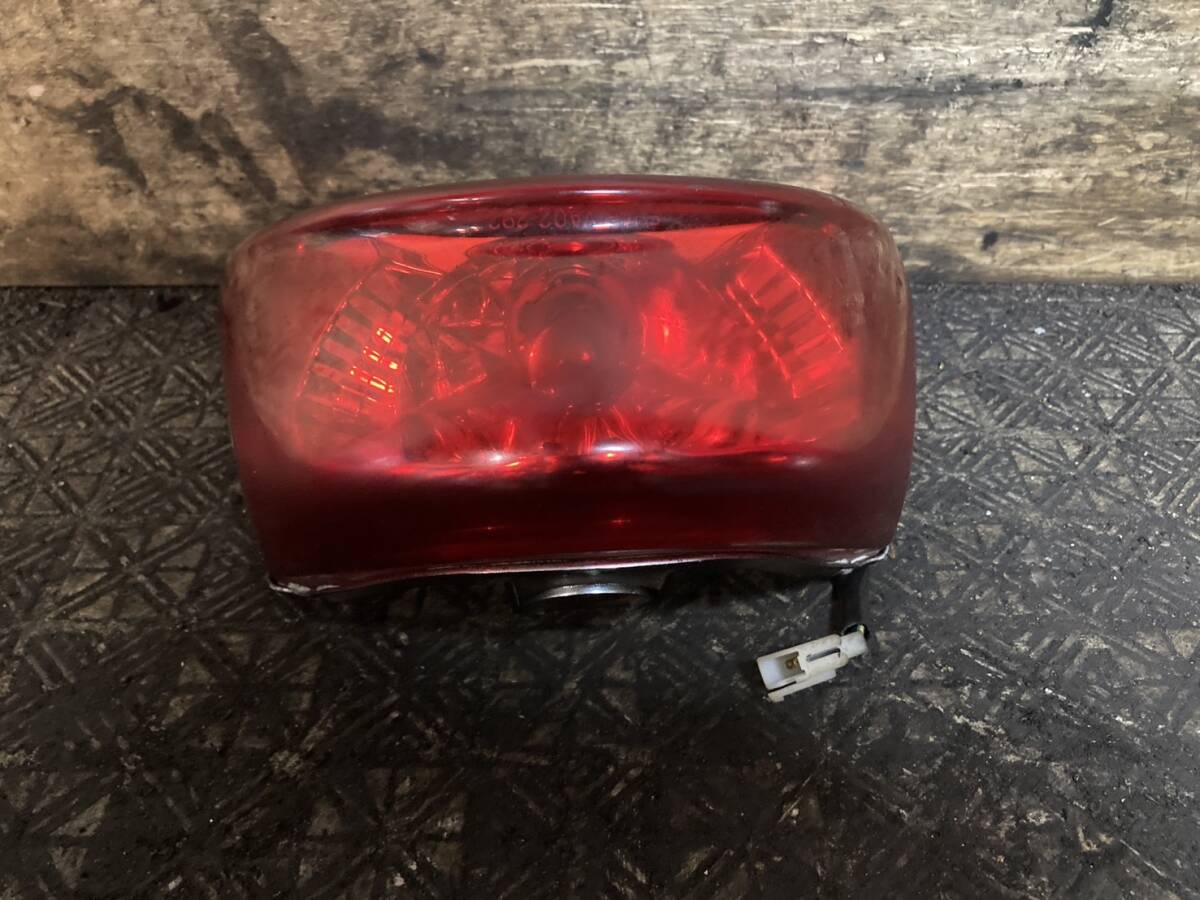 YAMAHA JOG SA36J テールランプ 神戸発 C111-9拍卖