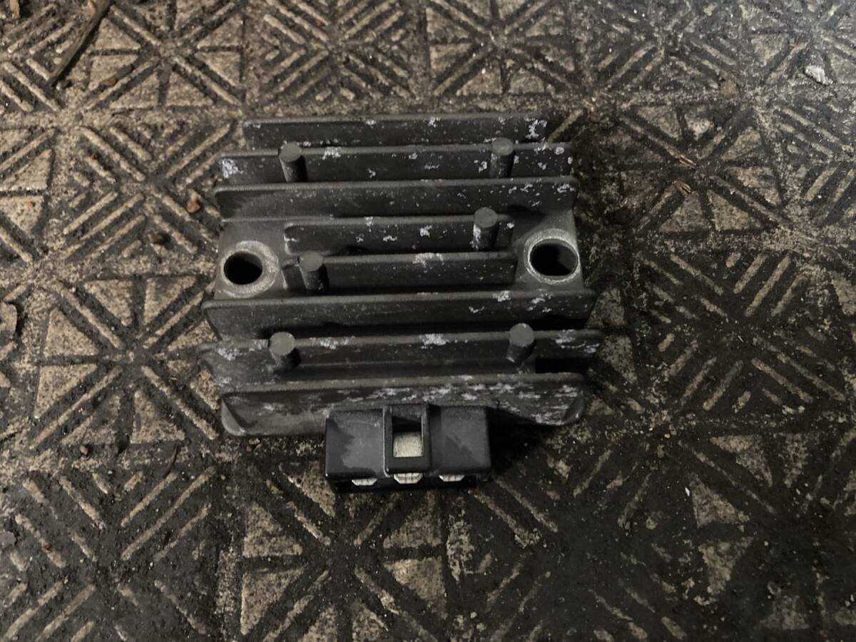 YAMAHA JOG SA36J レギュレータ 神戸発 C111-26拍卖