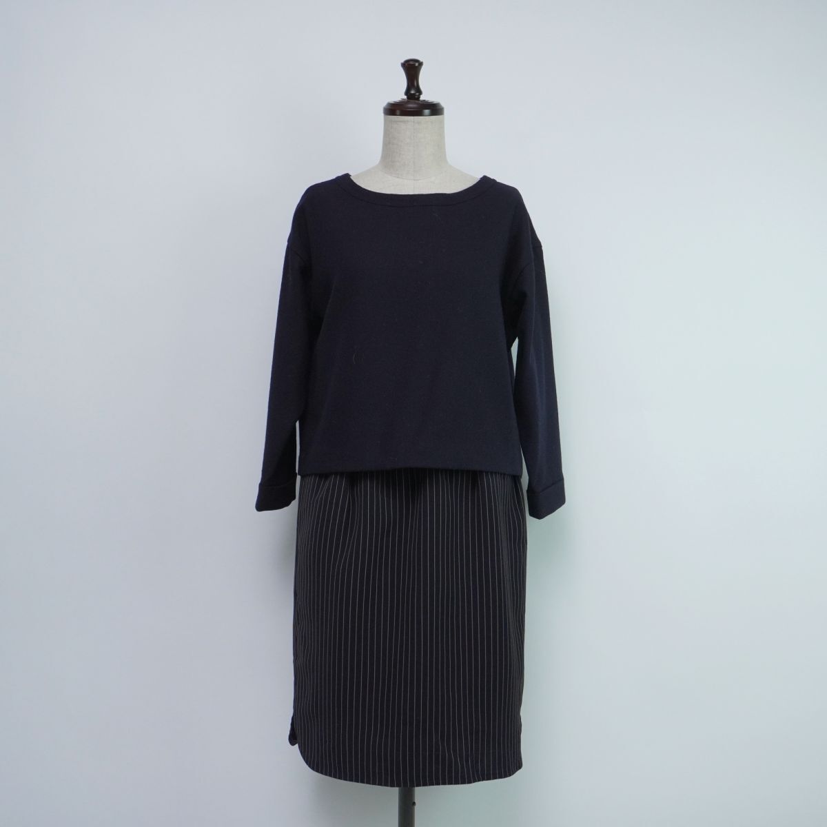 美品 La Totalite ラ トータリテ ウール ストライプ ドッキングワンピース バックジップ 膝丈 裏地あり レディース 黒 サイズM*QC929拍卖