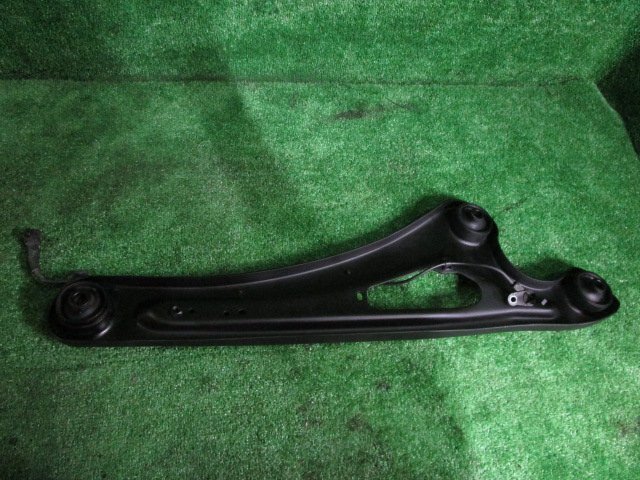 【A62704】◇MRワゴン MF33S 左リア トレーリングアーム拍卖
