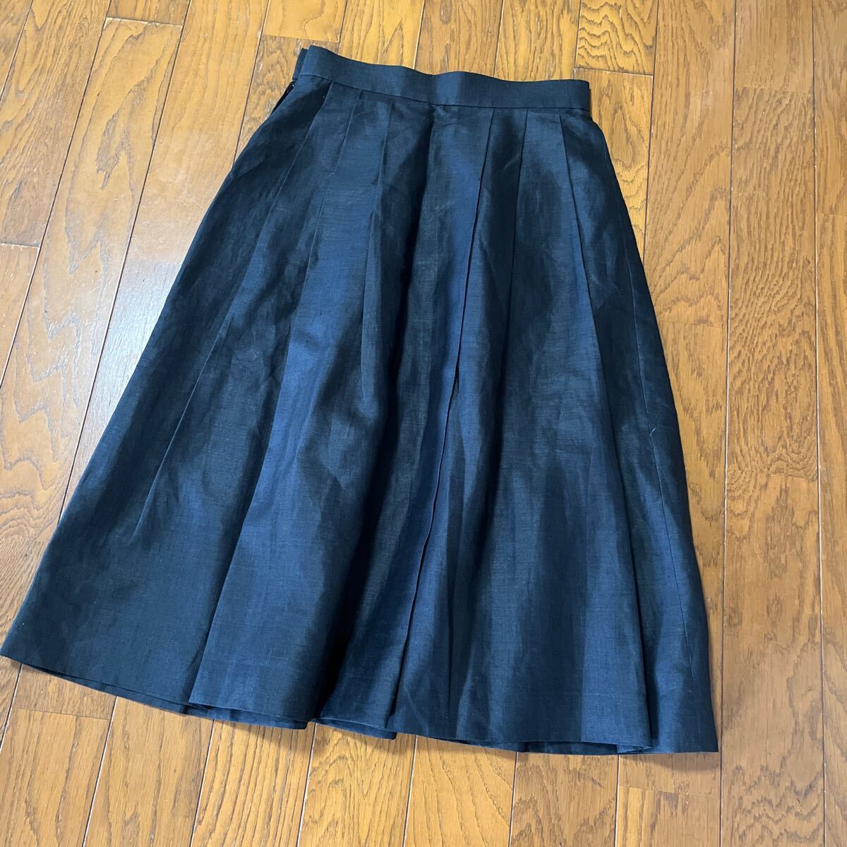 Manriegrace■タック入り黒リネンスカート■used美品♪拍卖