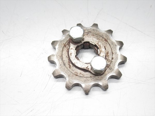 C1R6-0530 ホンダ スーパーカブ50 キャブ車 フロントスプロケット ドライブスプロケット 13丁 【C50-963~ 3速セル無 動画有】拍卖