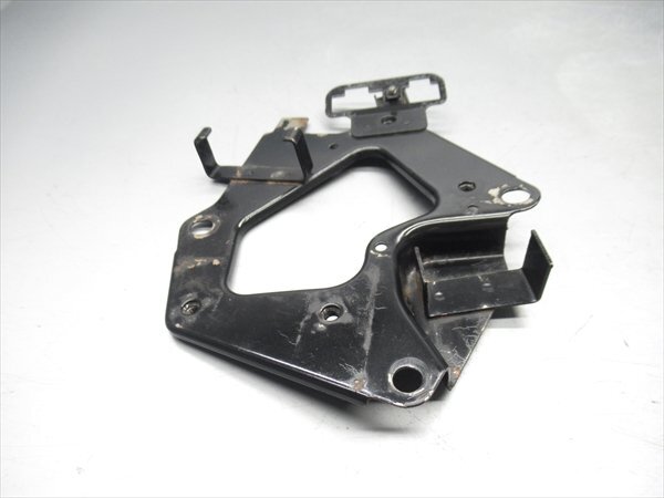 C1R6-0528 カワサキ Z550F 電装ステー プレート 純正 【ZR550A-002~ 動画有】拍卖