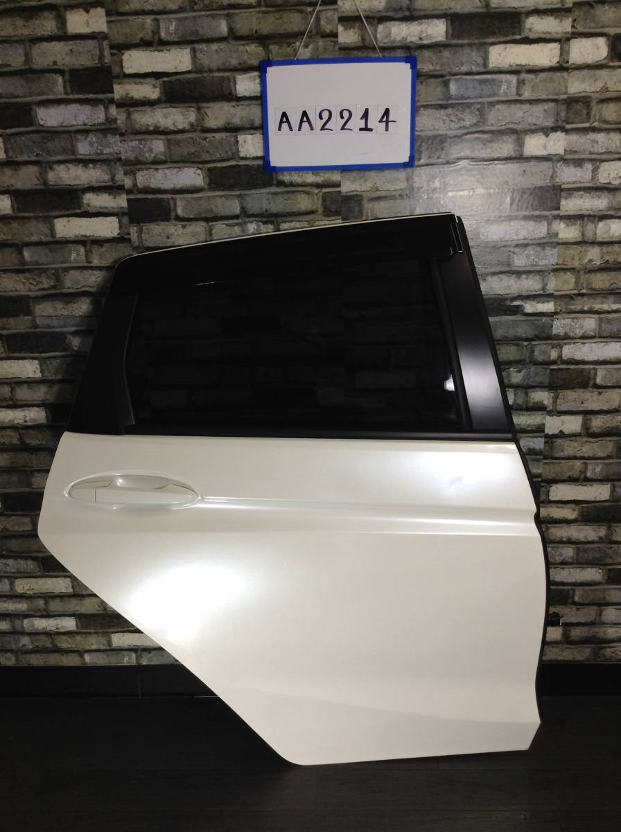 ★★★AA2214★★ GK3 ホンダ フィット 右リア リアドア サイドドア ドア NH624P拍卖