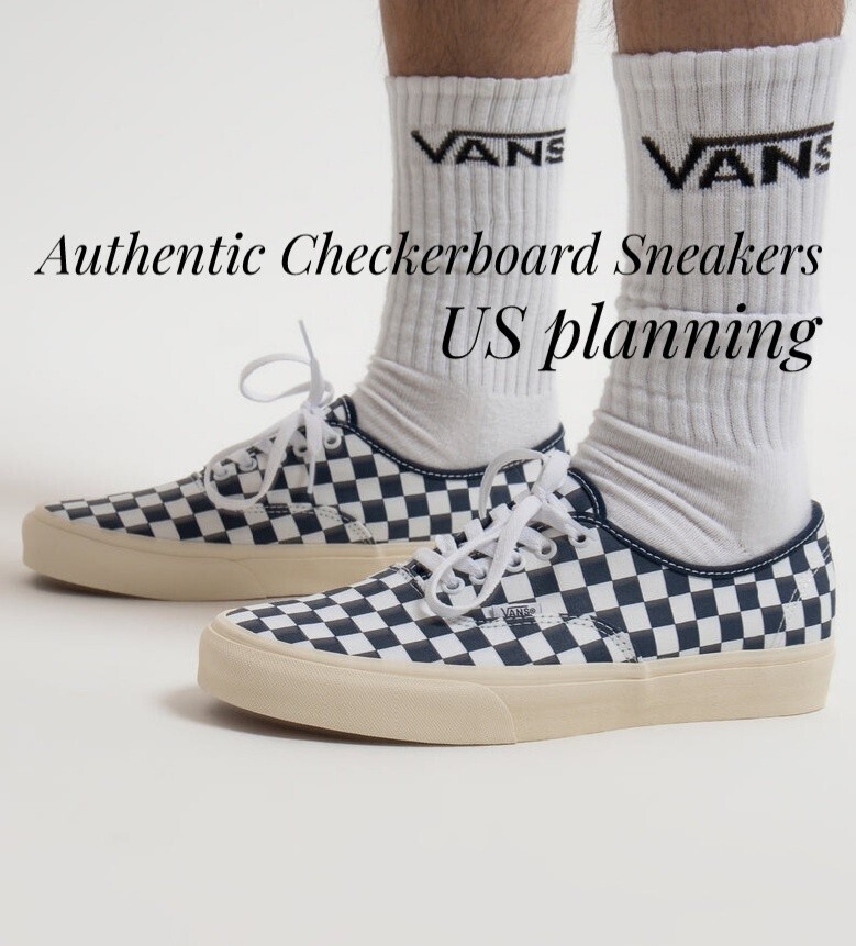 最値!新品!定7150円!US企画!復刻アーカイブデザイン!バンズ(VANS)オーセンティック高級スニーカー!通称ネイビーフラッグ!紺白 26cm 箱付き拍卖