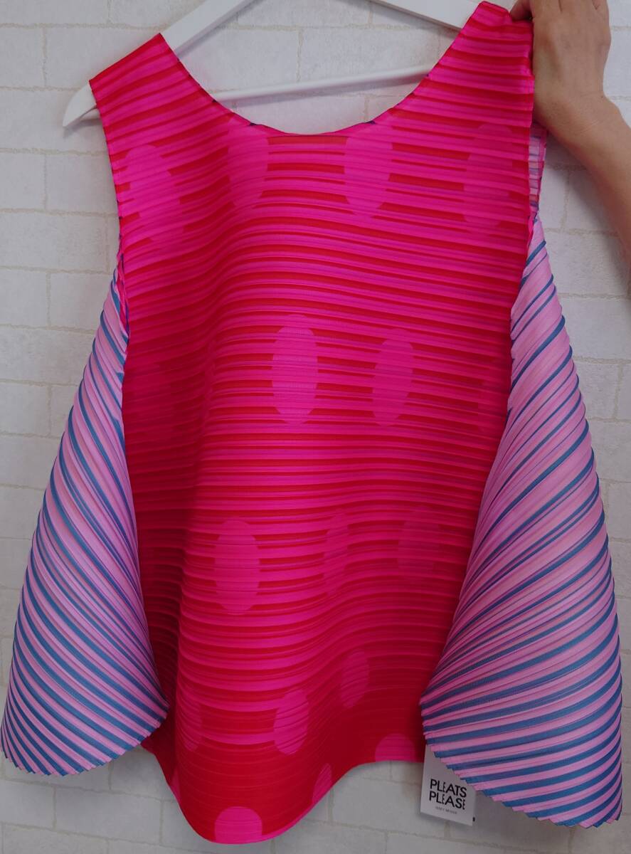 イッセイミヤケ * プリ-ツプリ-ズ * 横プリ-ツ * 前後ガラ違い * 未使用 * レタ-パック込み拍卖