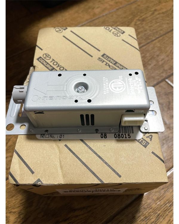 残りわずか!【未使用 トヨタ 純正】 カローラ E210系 イオンジェネレータSUB-ASSY ナノイーX拍卖