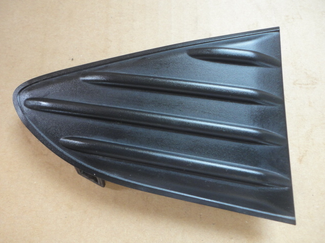 KSP130 NHP130 NSP13# 130系 ヴィッツ リアバンパー カバー 右 純正 52163-52120 TOYOTA VITZ拍卖