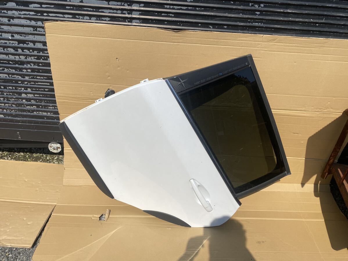 (40870) プジョー 2008 A94 左リアドアー カラーホワイトパール 送料はお問い合わせください拍卖