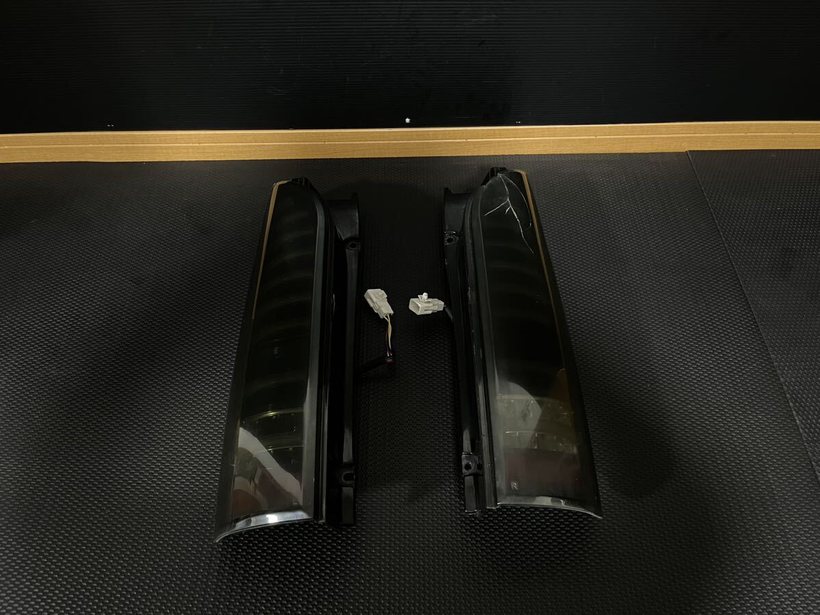 200系ハイエース レジアスエース 大人気!! LEDテール テールランプ ファイバー ユーロー シーケンシャル ヴァレンティ レガンス コーリン拍卖