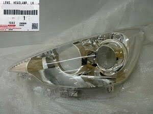 ●未使用 TOYOTA NHP10 アクア 純正 ヘッドランプ レンズ ヘッドライト カバー 左 TOYOTA Headlamp lens LH拍卖