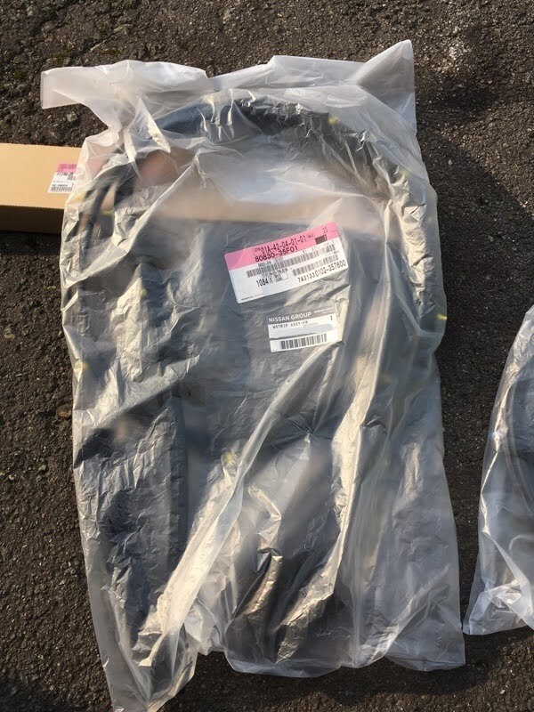 ●未使用 日産 RPS13 180SX 純正 フロント ドア ウェザーストリップ 右 NISSAN Front door weather strip right拍卖