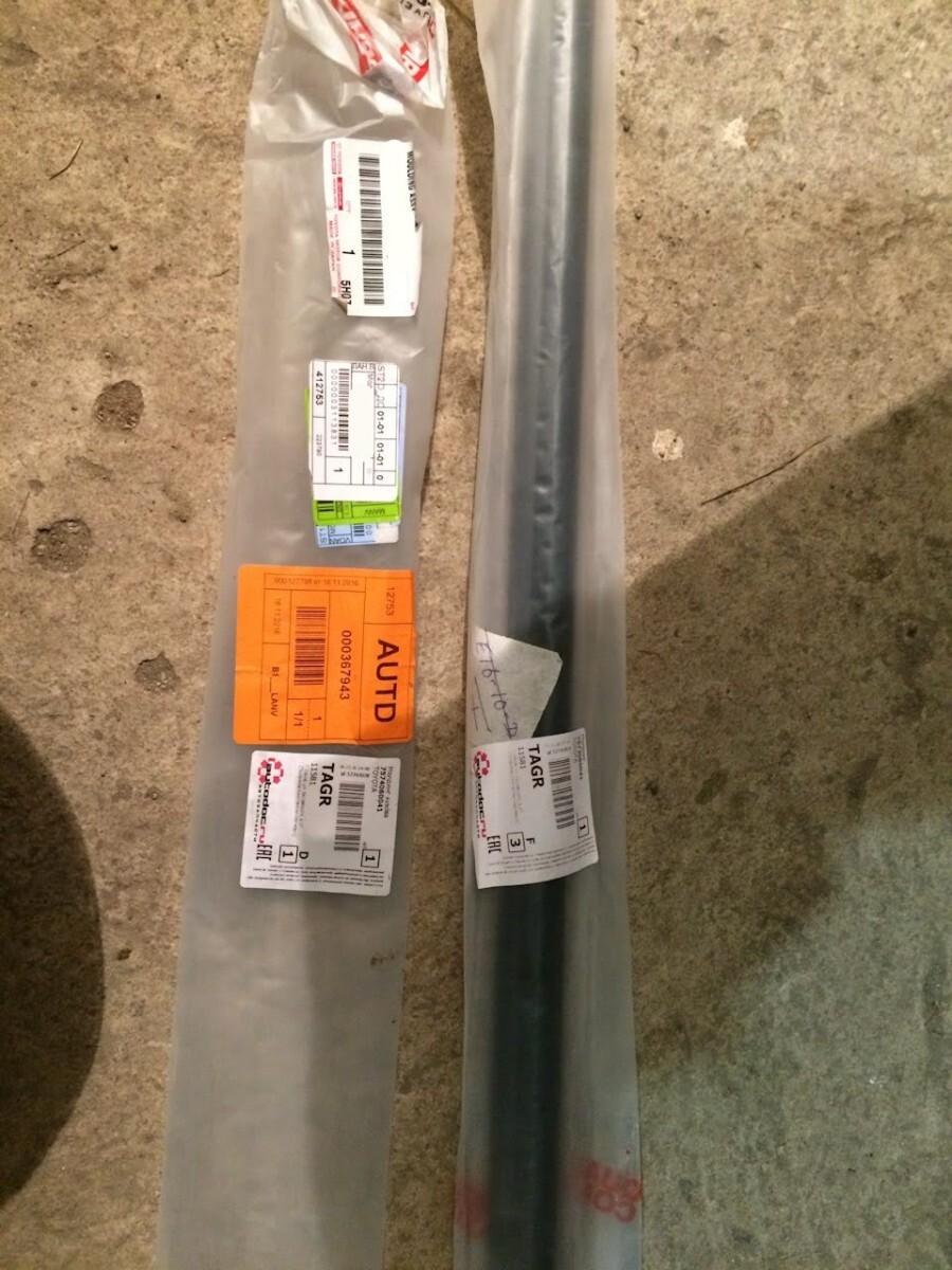 ●未使用 トヨタ HDJ101 UZJ100 ランドクルーザー ランクル 純正 リアドア ベルトモール 左 LH TOYOTA Rear door belt molding ASSY LH拍卖