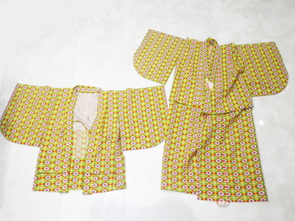 ■子供着物 女児用 2点 セット 身丈93cm 裄丈43cm レトロ 和柄 模様 イエロー系拍卖