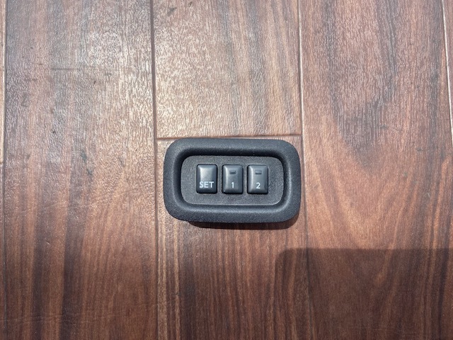 suMA★H22 日産 エルグランド ライダー E52 前期★純正 パーソナルドライビングポジションメモリーシステム/DBA-PE52/NISSAN/部品取り車拍卖